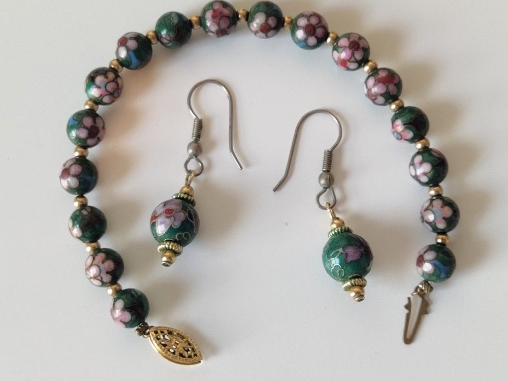 Vintage Cloisonné Bracelet & Earrings Set. 7-in bracelet and drop earrings