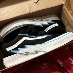 Vans Old Skool Bolt - Size 6 US 