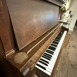 Antique Kingsbury Upright Piano – Made by The Cable Company, Chicago