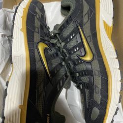 Nike P6000 Size 8.5 Mens