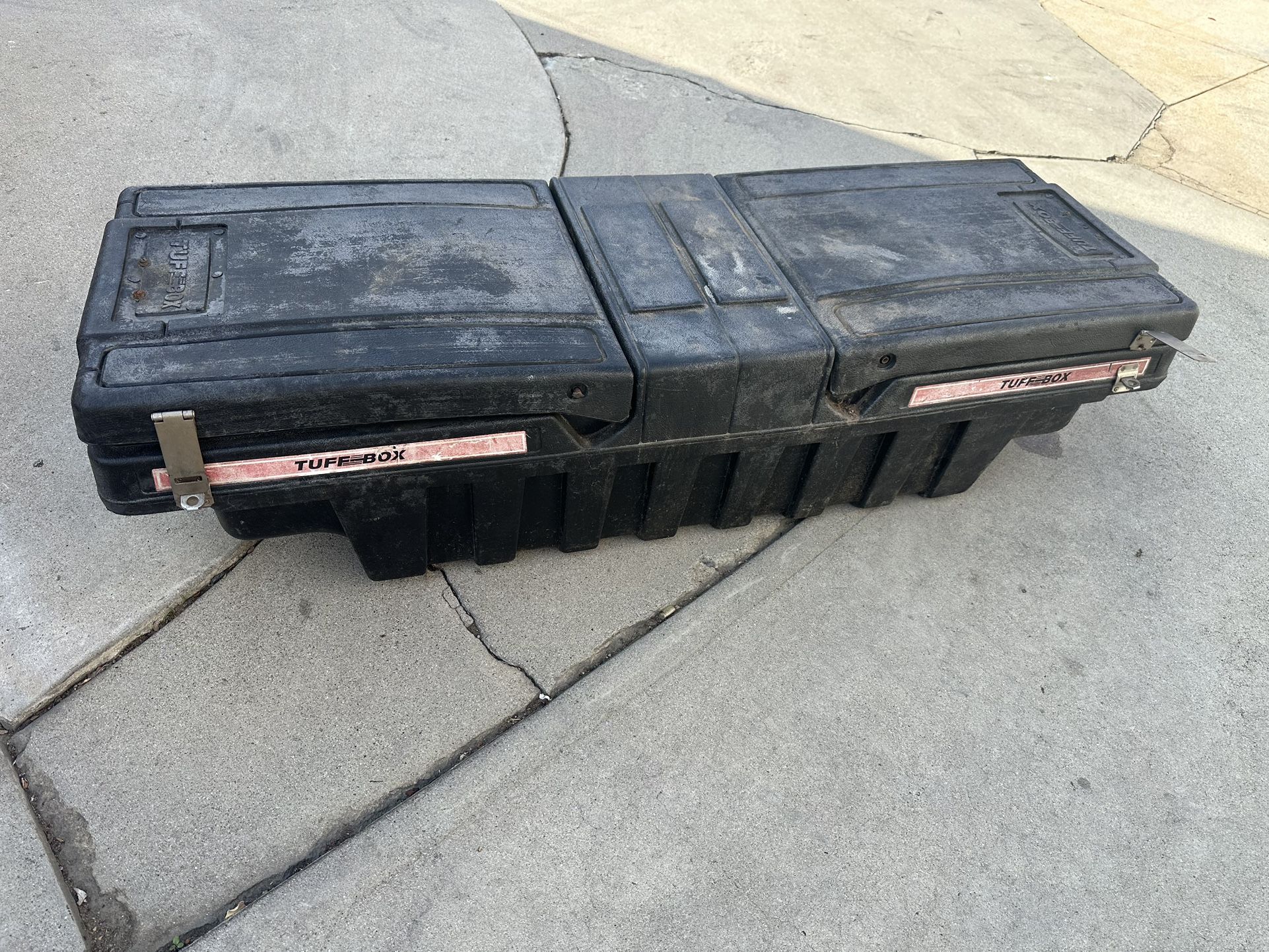 Tool Box For A Medium Size Pick Up  81 Inches Wide 