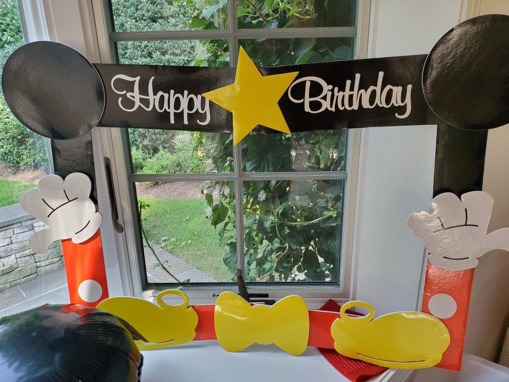 Birthday In A Box - Mickey Mouse Theme