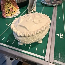 Vintage Porcelain Niknak Holder 