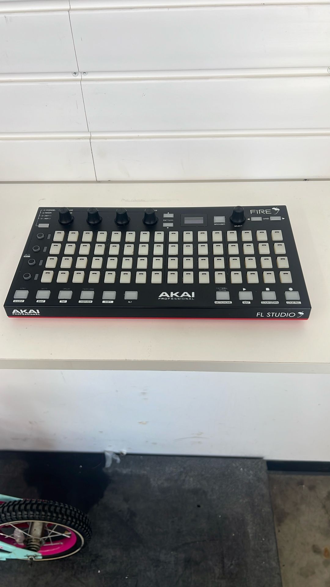 Akai