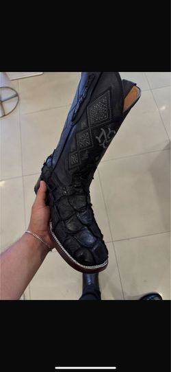 Exotic boots