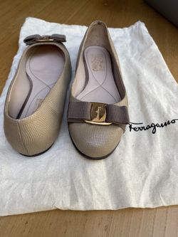 Salvatore Ferragamo Varina Ballet Flats, Calf leather, Made In ITALY, 7 B