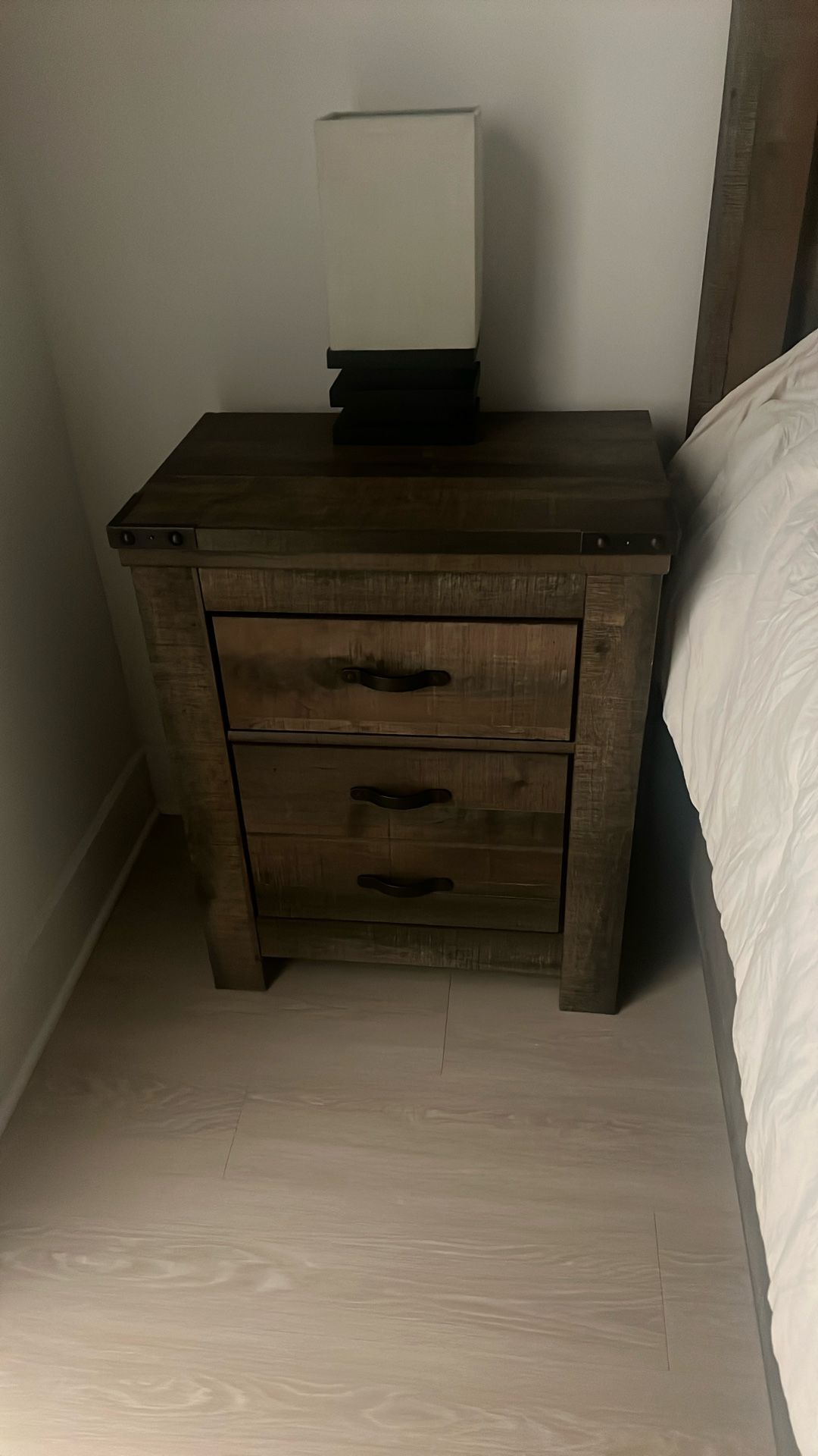 Bedroom Furniture Set