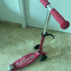 Micro Kickboard - Maxi Original 3-Wheeled, Lean-to-Steer, Swiss-Designed Micro Scooter for Kids, Ages 5-12