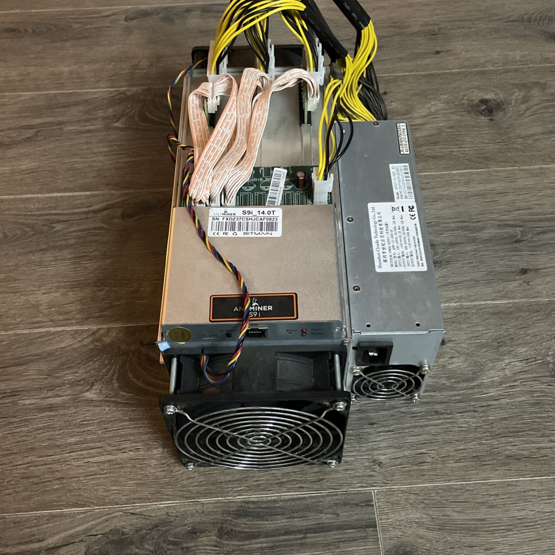 S9j Antminer Bitcoin Miner 14Th