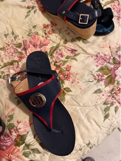 Women’s sandal size 9