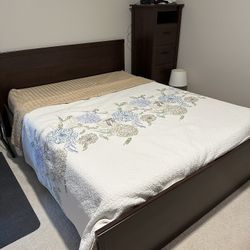 Ikea hemnes queen bed with 2 storage drawers. Like new!