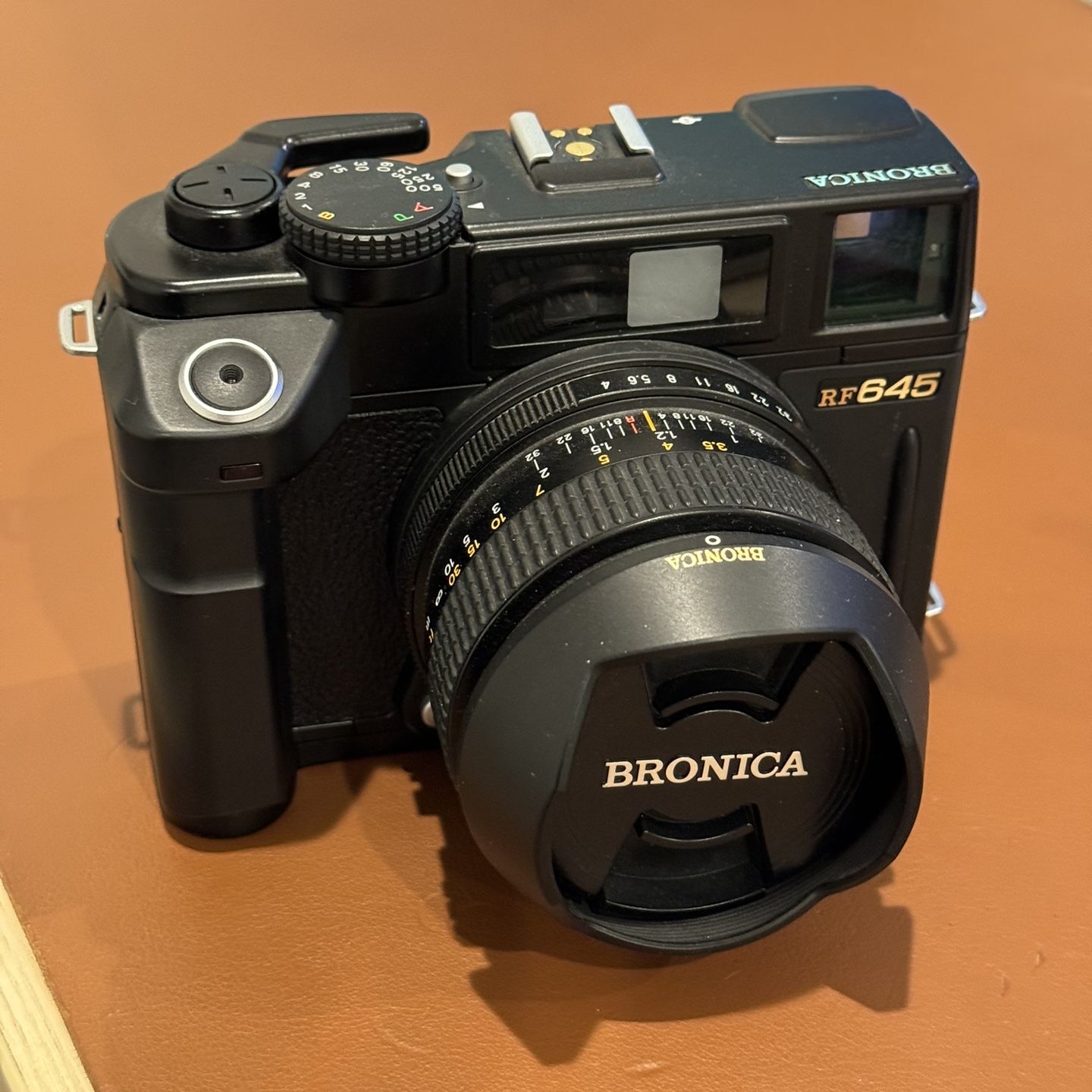 Bronica RF645 + Zenzon-RF 65mm f/4 for Sale in Long Beach, CA