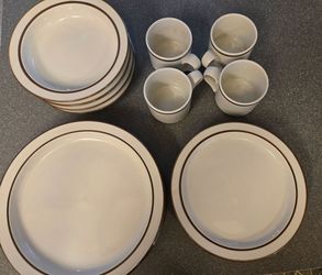 Dansk Bistro Brown Japan 16 Pieces