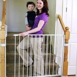 Regalo Extra Tall Top of Stairs Baby Gate
