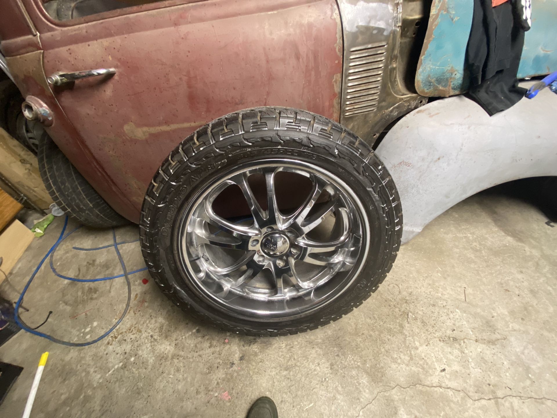 22 inch boss chrome rims and tires 6 lug for Sale in DEVORE HGHTS, CA ...