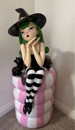GOTHIC SITTING WITCH STATUE 23IN TALL