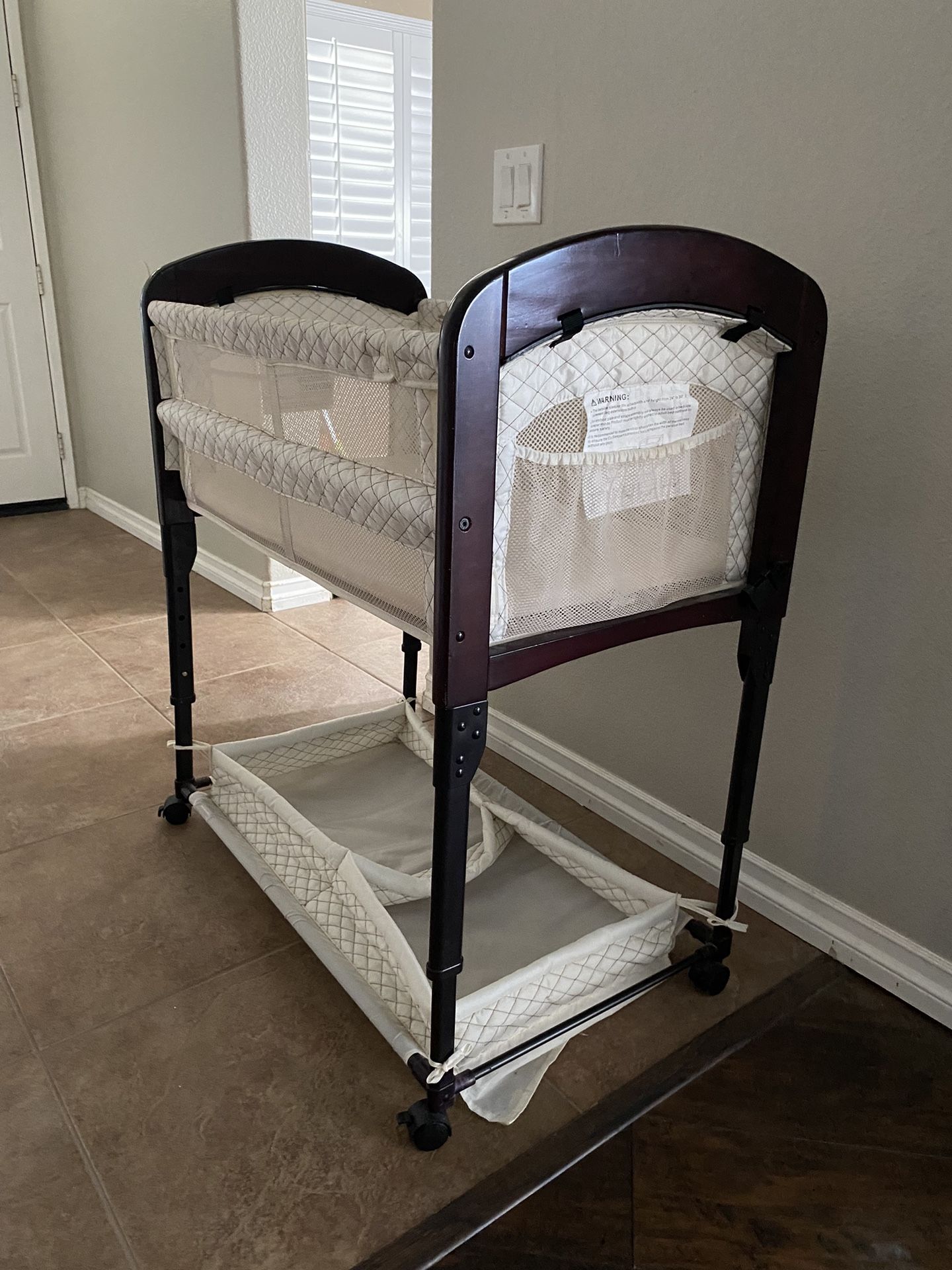 Arm's Reach Cambria Co-Sleeper bassinet