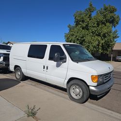 2005 ford e150 cargo van