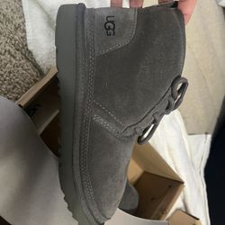 Uggs Neumel