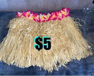 $5 ADULT HAWAIIAN 🌺 SKIRT ONE SIZE FIT ALL,BRAND NEW