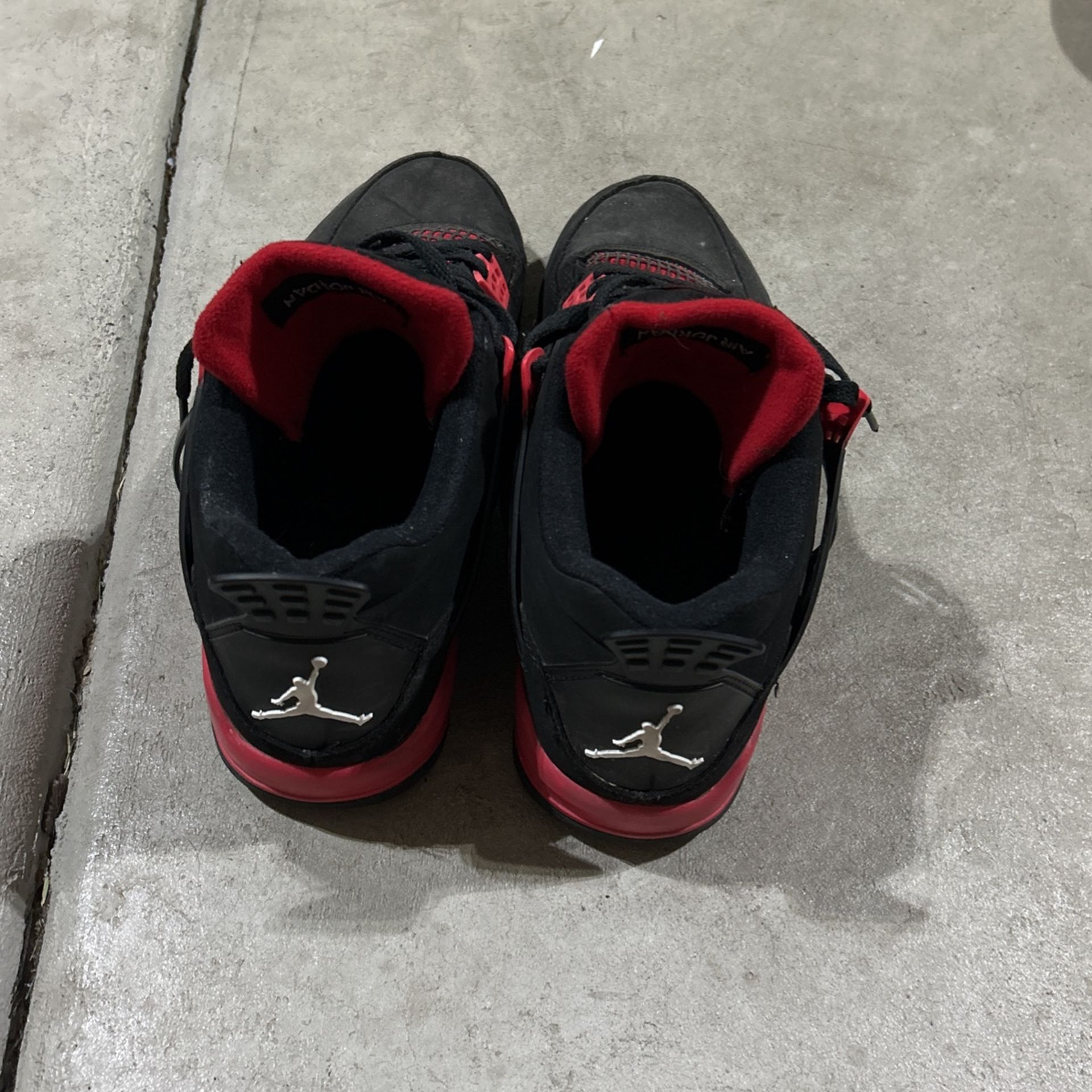 Jordan 4s