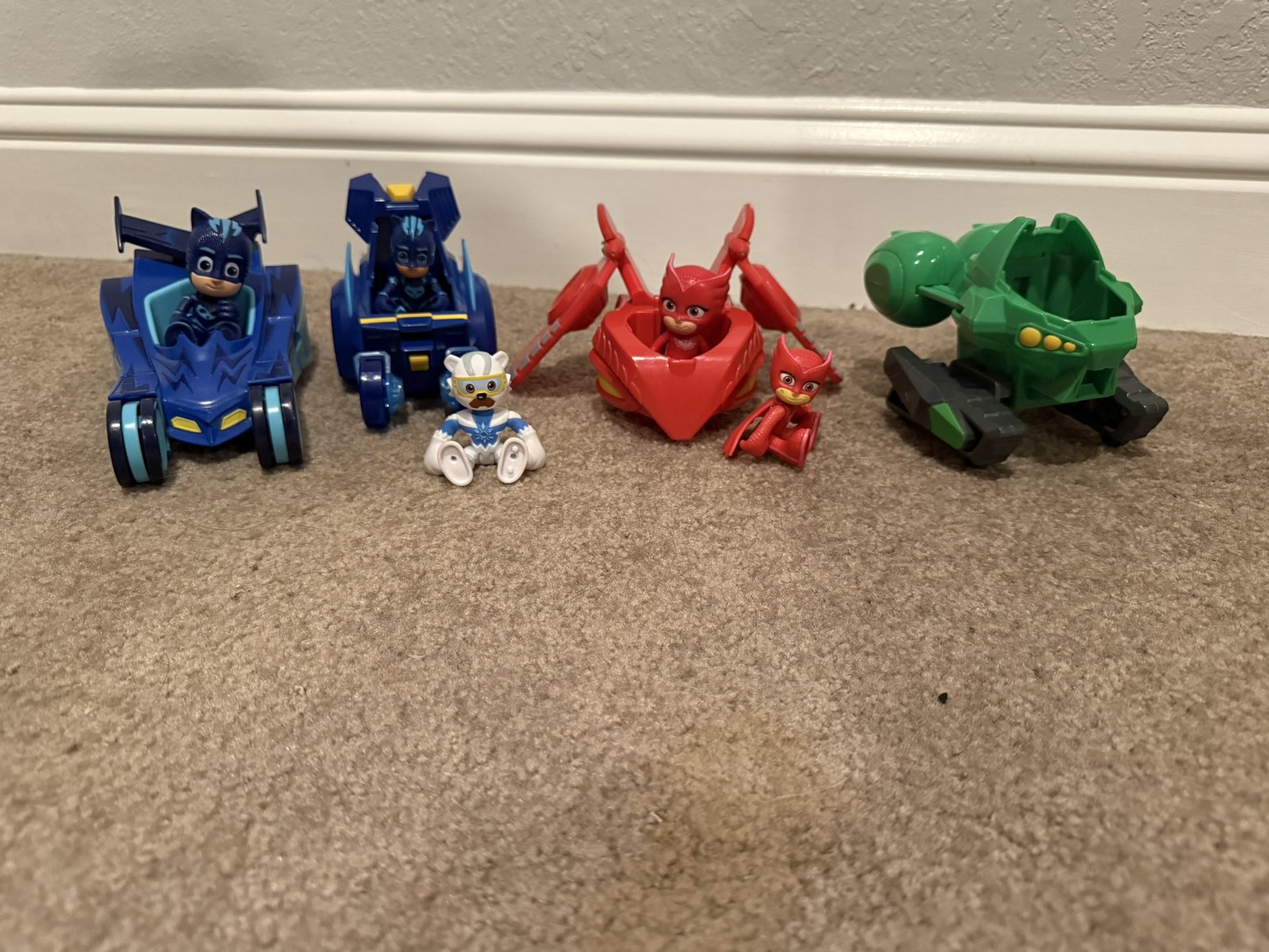 PJ Mask Cars & Action Figures