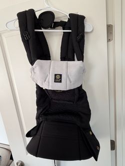 LÍLLÉbaby Complete Baby Carrier