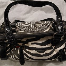 New Black/white/   PURSE