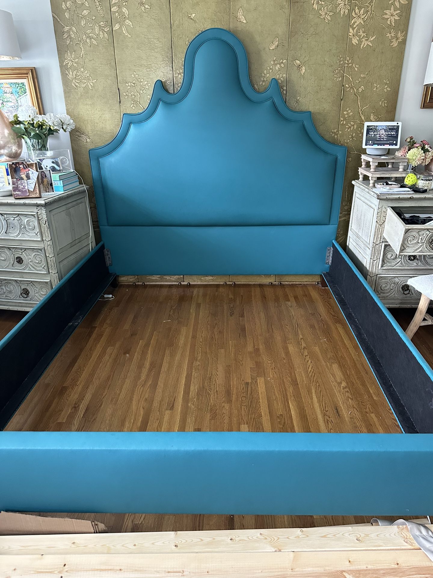 Beautiful King Size Bed Frame 