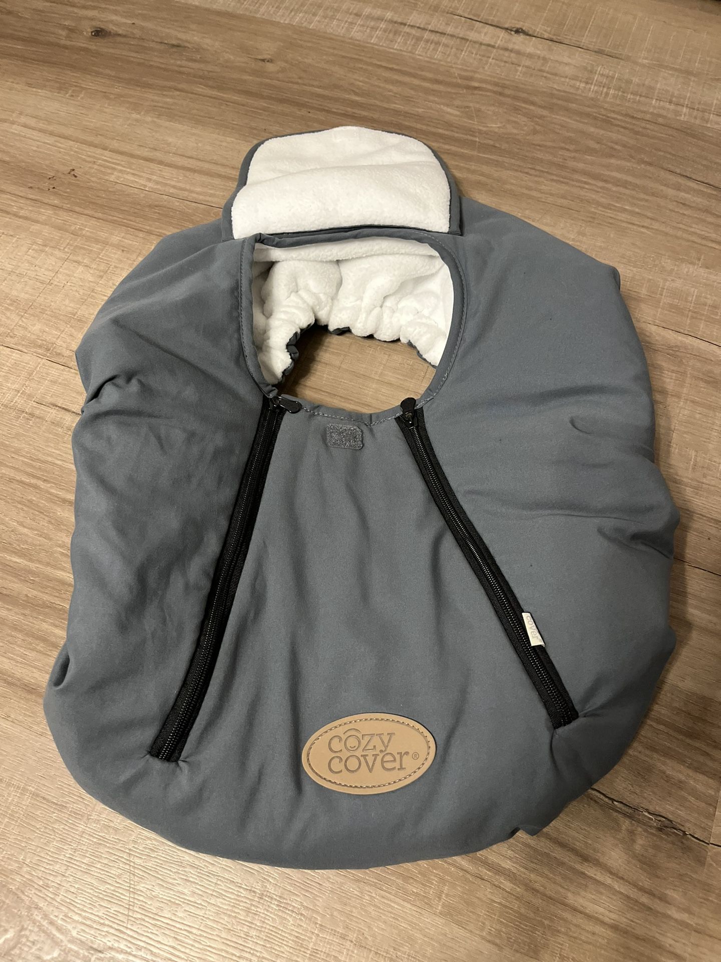 Cozy Cover Infant Carrier Car Seat Cover Gray Fleece Lined Zips for Sale in Yelm WA OfferUp
