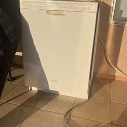 Whirlpool Dishwasher