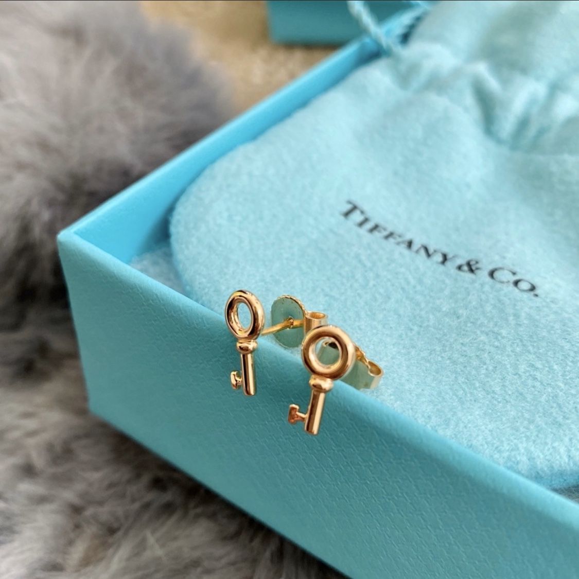 Authentic Tiffany & Co 18K Rose Gold Key Stud Earrings New