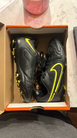 Soccer Cleats size 1Y