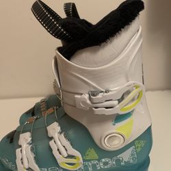 Salomon Ski Boots. Size 23-23.5