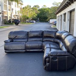 Sectional Couch/Sofa - Manual Recliner - Genuine Leather - Delivery Available 🚛