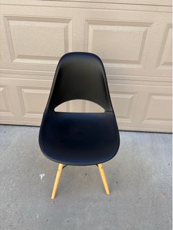 Dining chair