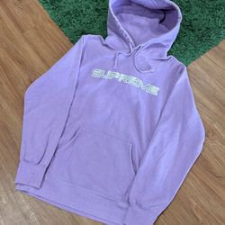 Supreme Shiny Logo Hoodie – Purple – Large – PreOwned