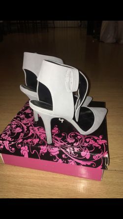 Qupid Heels Size 9