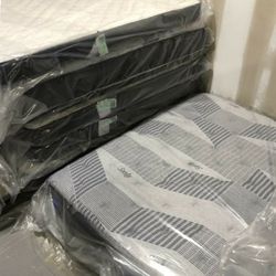 MATTRESS CLOSEOUT! Queen & King