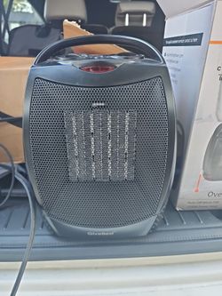 Ceramic space heater