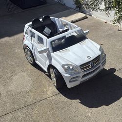 Toy mercedes benz for kids