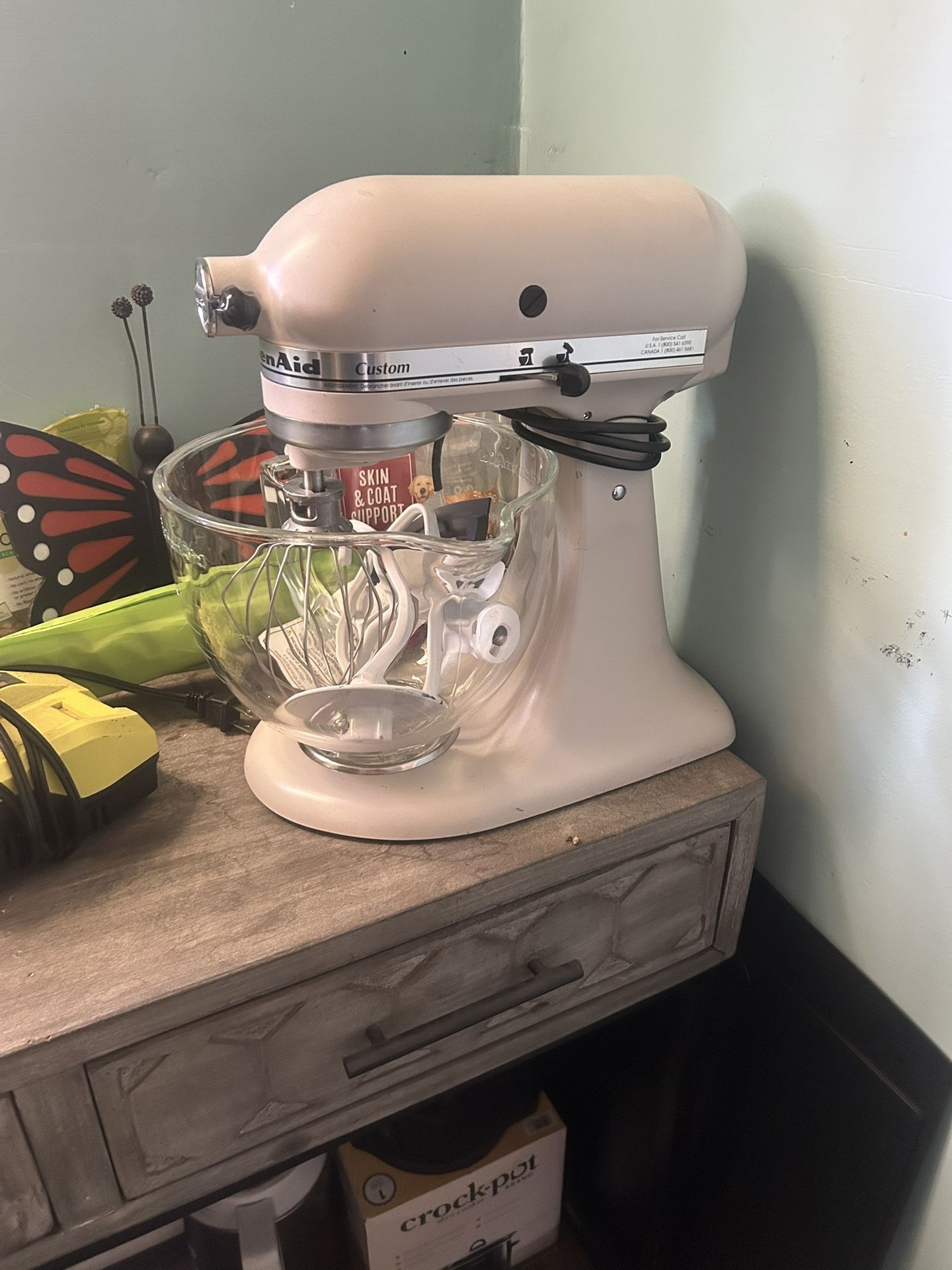 Kitchen Aid Mixer With Atachmebts