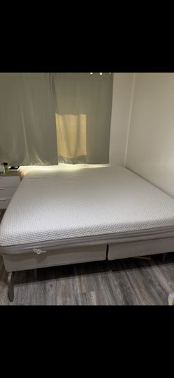 Sleep Number Bed, KING mattress, frame included
