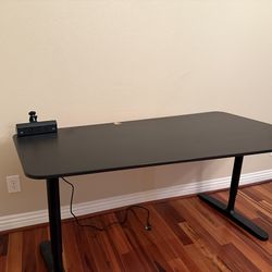 Computer desk
