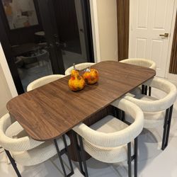 Dining Table + 6 Chairs 