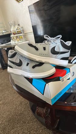 Nike Attack Low-Top Sneakers Gray Black