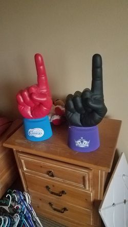 either one or both Clippers or LA King