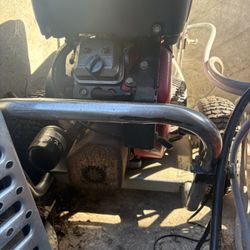Simpson pressure Washer With cat pump 