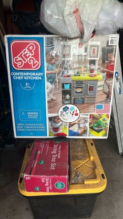 Step2 Chef Kitchen Brand New In Box 