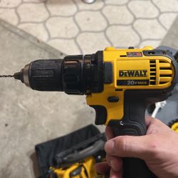 Dewalt DCD780 1/2” Cordless Drill
